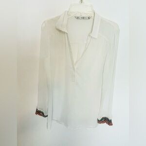🎉2/$15 ZARA Rhinestone Blouse Size Small